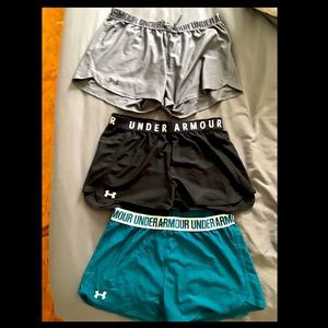 Women’s medium under armour shorts